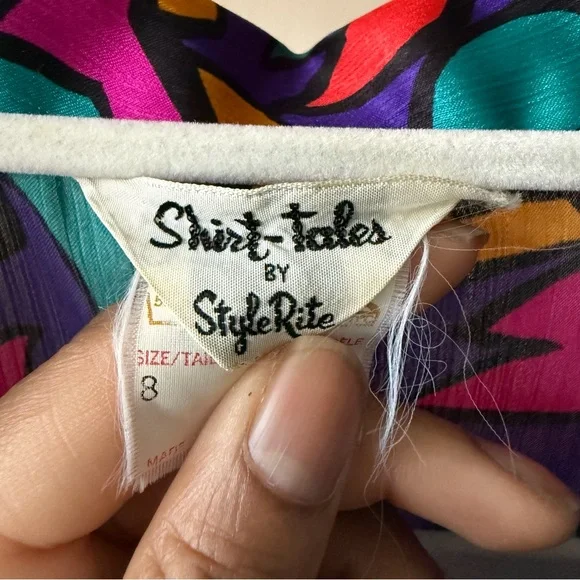 Colorful Abstract Print Women's Top - Picture 3 of 7